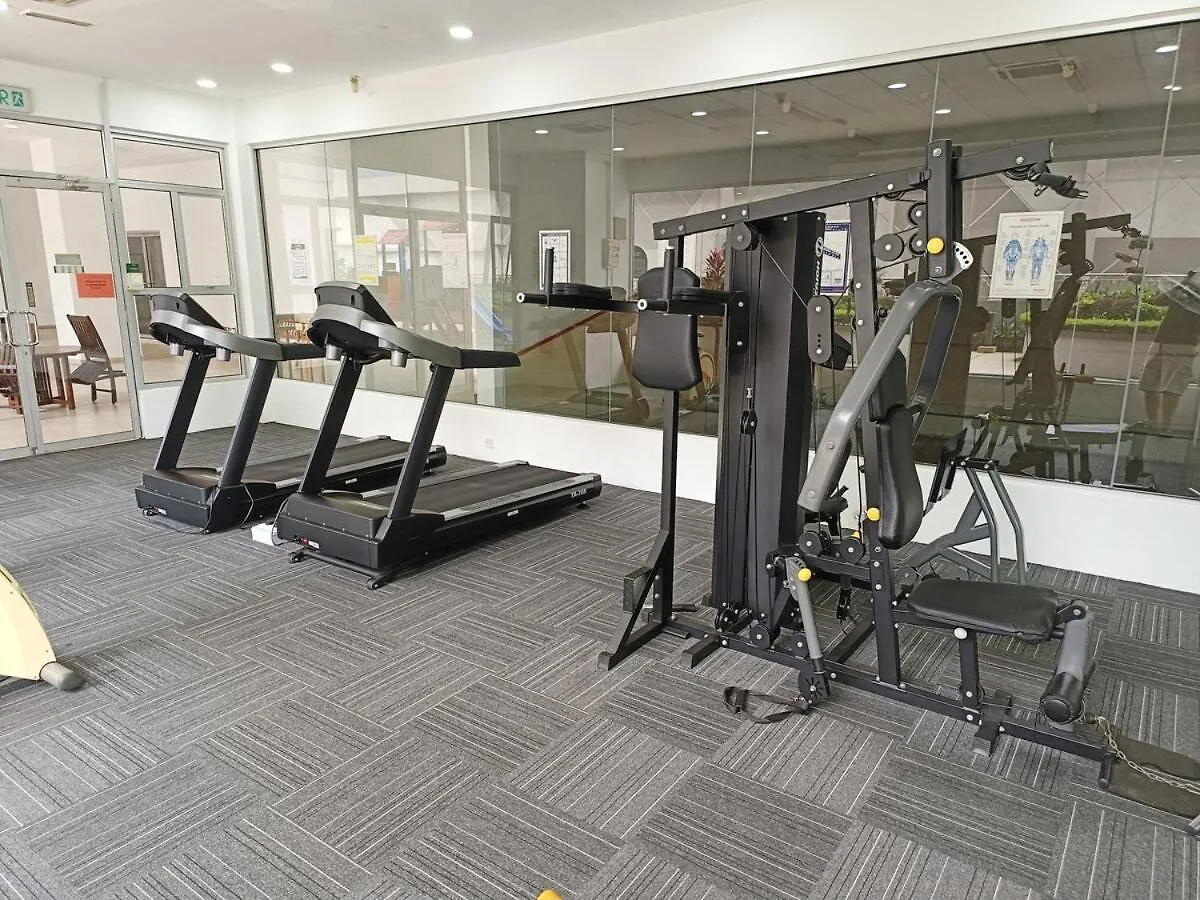 E-Tiara Apt King Size Bed 1-7Pax Lrt Ysw Homes Subang Jaya